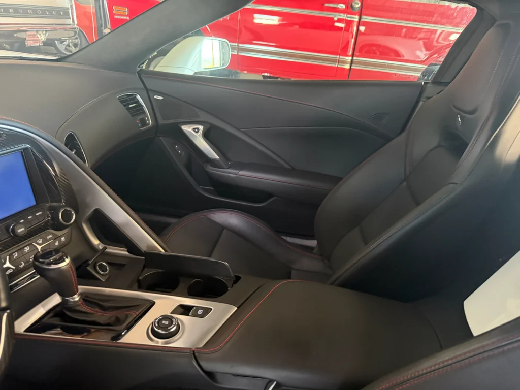 Used 2019 ARCTIC WHITE Chevrolet ZR1 3ZR image 12