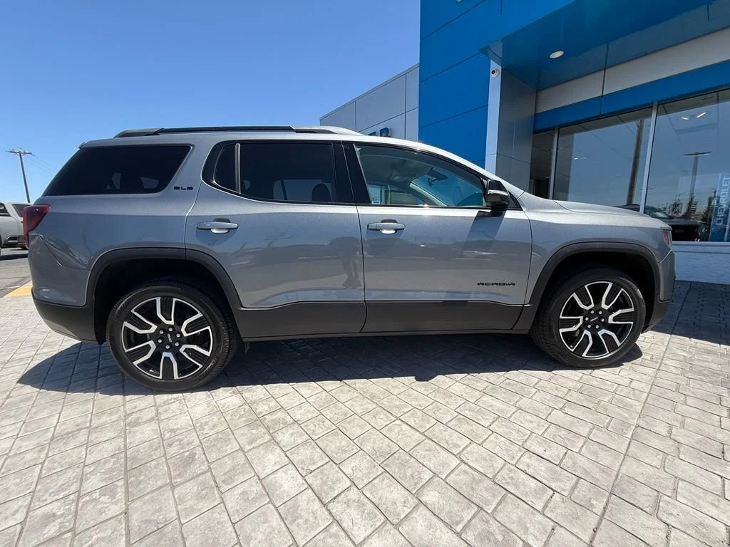Used 2021 SATIN STEEL METALLIC GMC SLE image 14