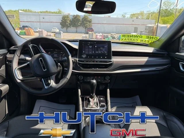 Used 2025 White Jeep Trailhawk image 22