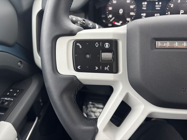Certified Used 2026 Blue Land Rover X-Dynamic SE image 22