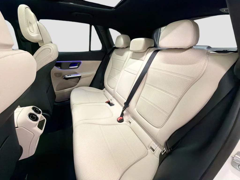 New 2026  Mercedes-Benz GLC 300 image 24
