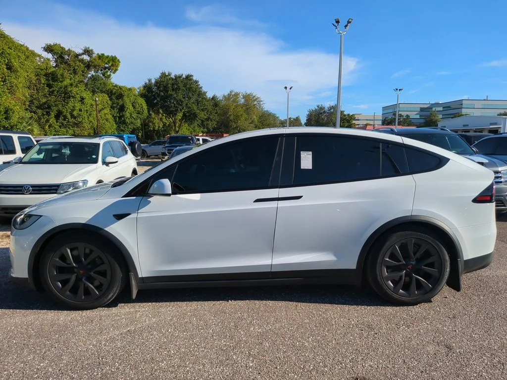 Used 2024 White Tesla Base image 4