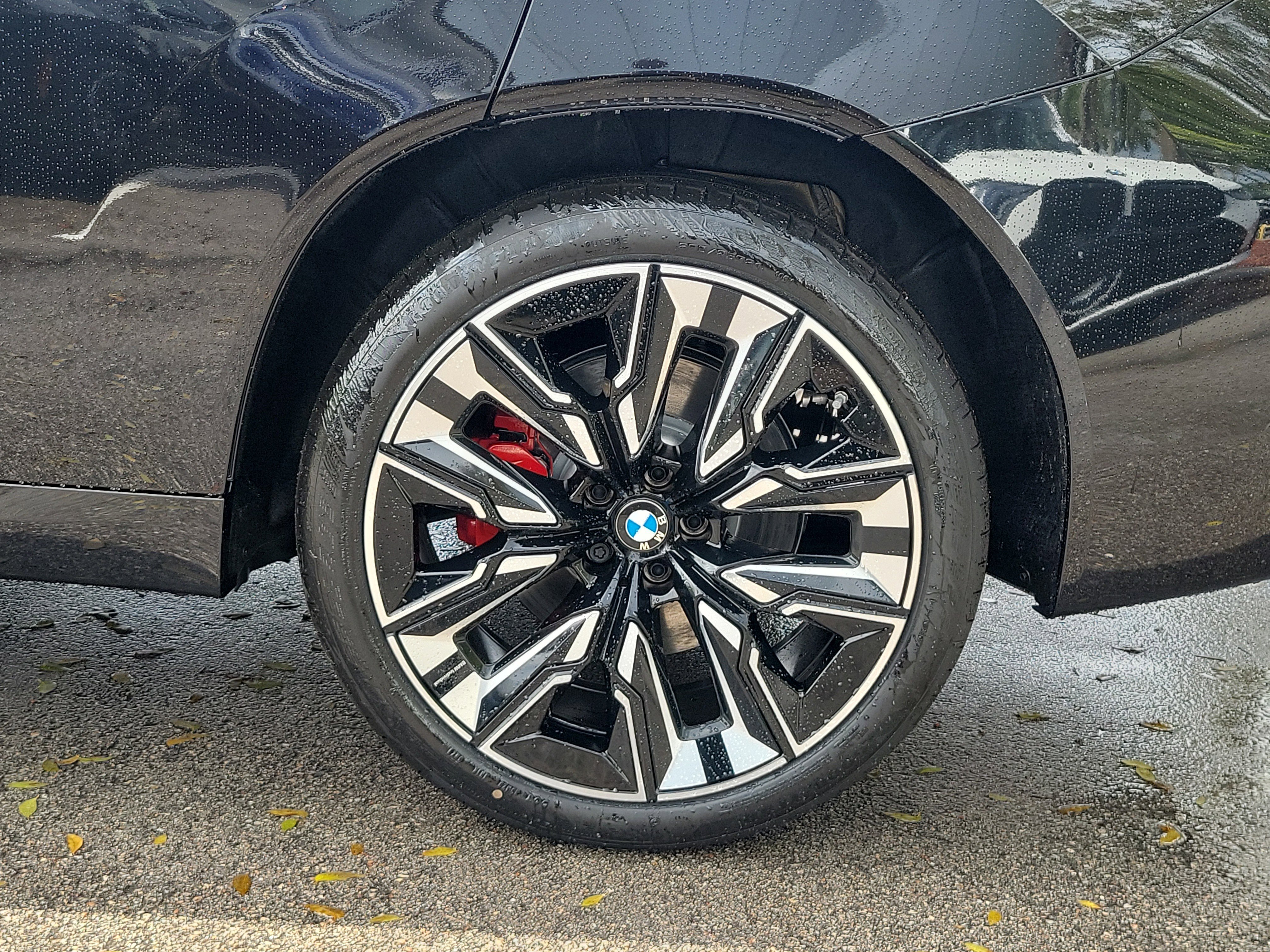 New 2026 Black Sapphire Metallic BMW 30 xDrive image 9