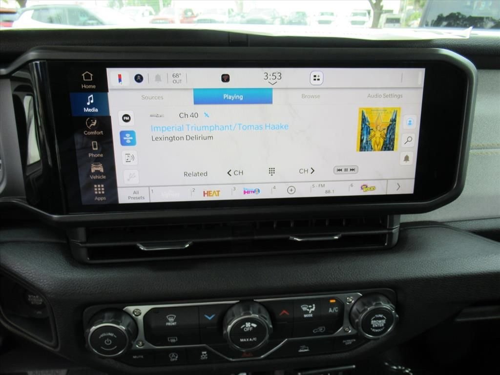 New 2026 Reign Exterior Paint Jeep Sport S image 22