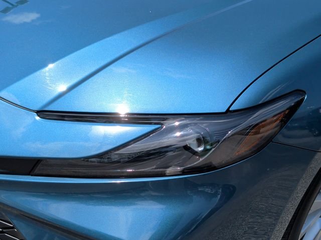 Certified Used 2025  Toyota LE image 11