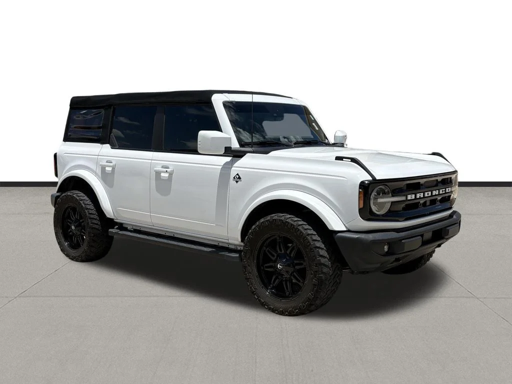 Used 2022 Oxford White Ford Outer Banks image 3