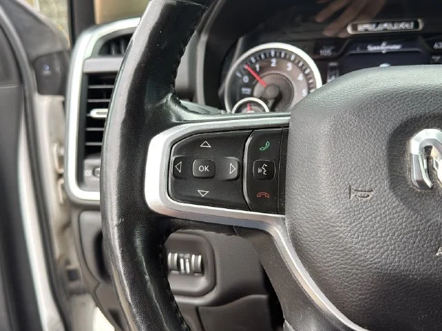 Used 2019 White Ram Big Horn/Lone Star image 12