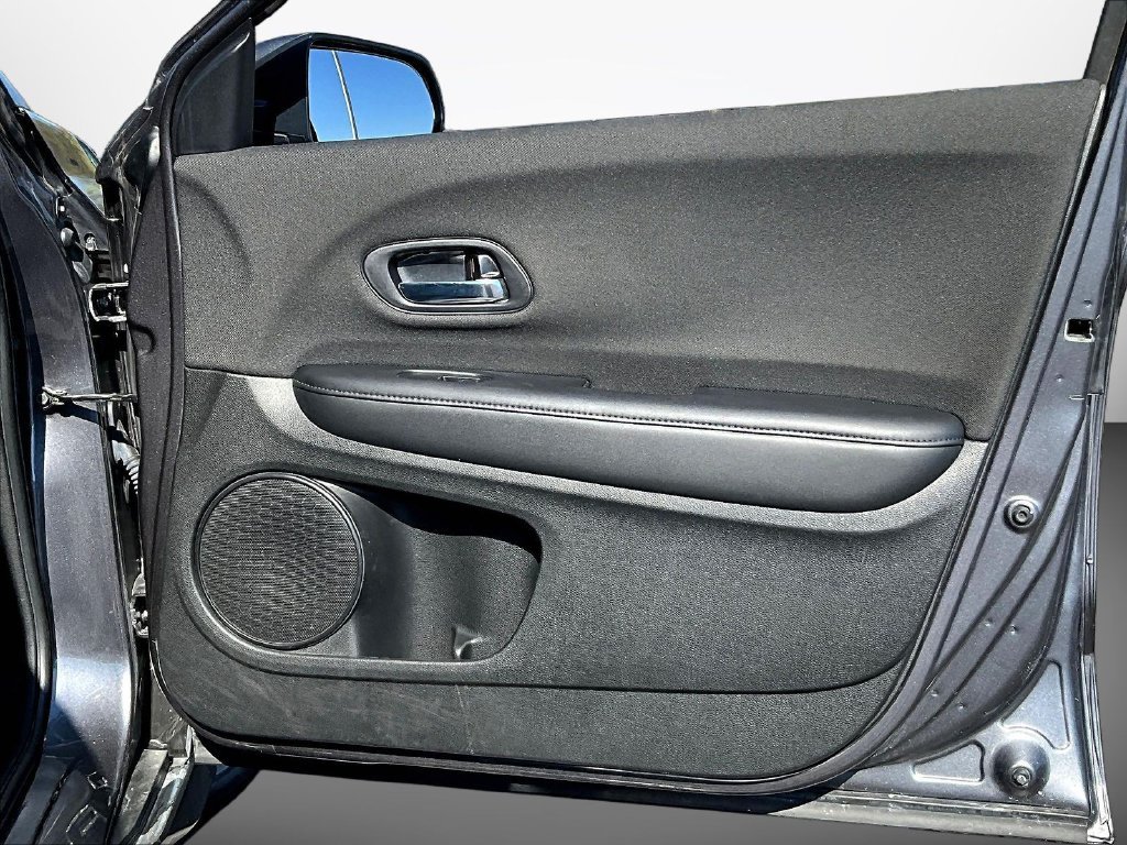 Used 2022 Gray Honda LX image 29