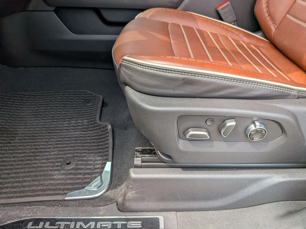 Used 2025 Black GMC Denali Ultimate image 11