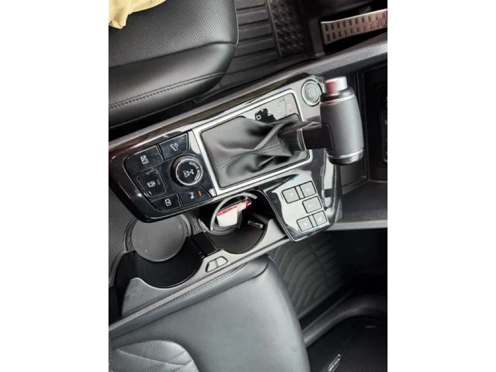 Used 2023 Black Kia X-Pro Prestige image 13