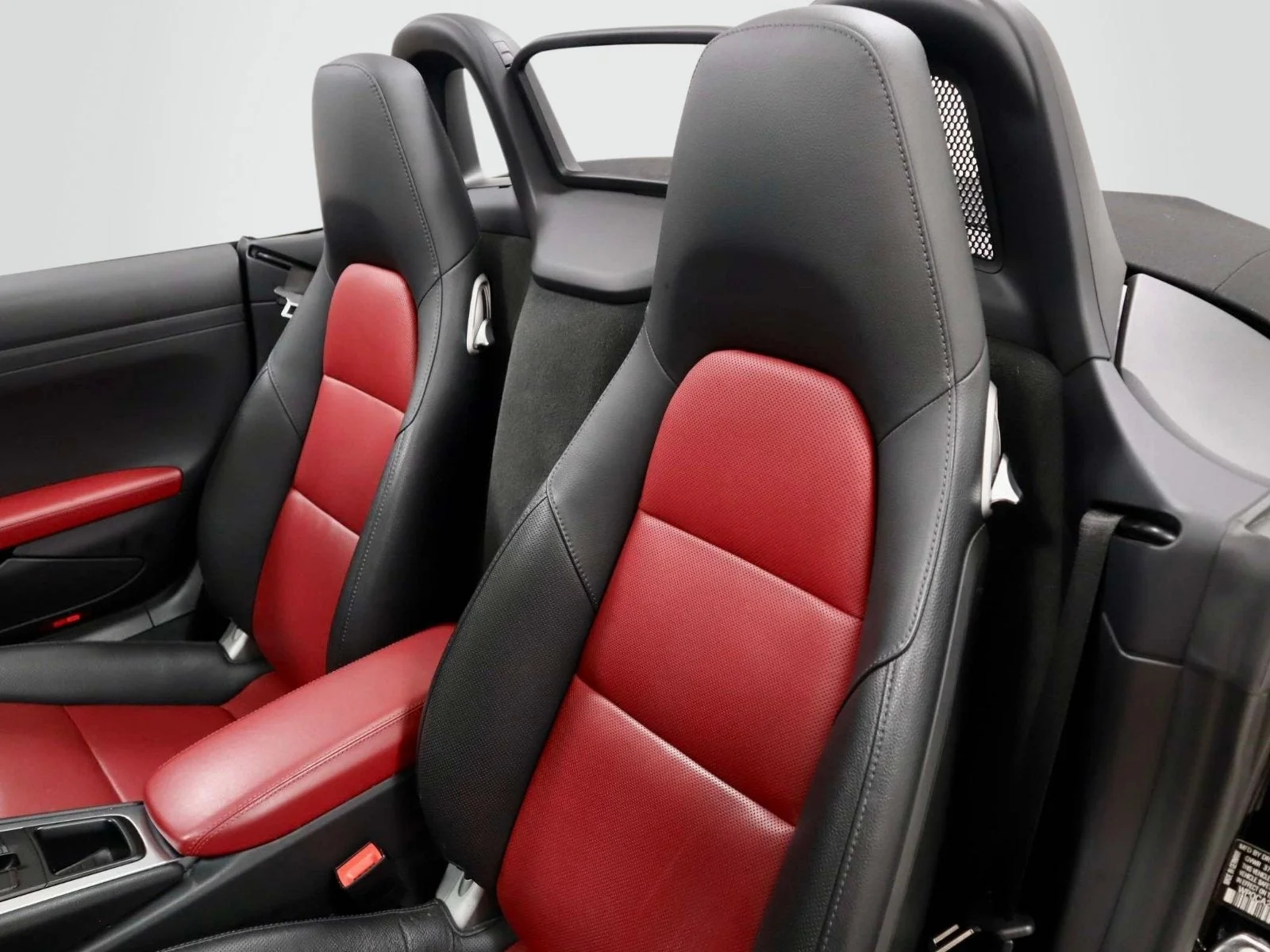 Used 2017 Jet Black Metallic Porsche  image 17