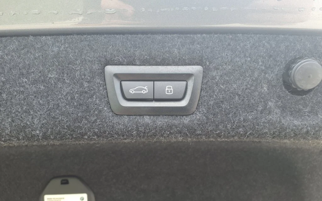 Used 2023 Gray BMW 530i image 10