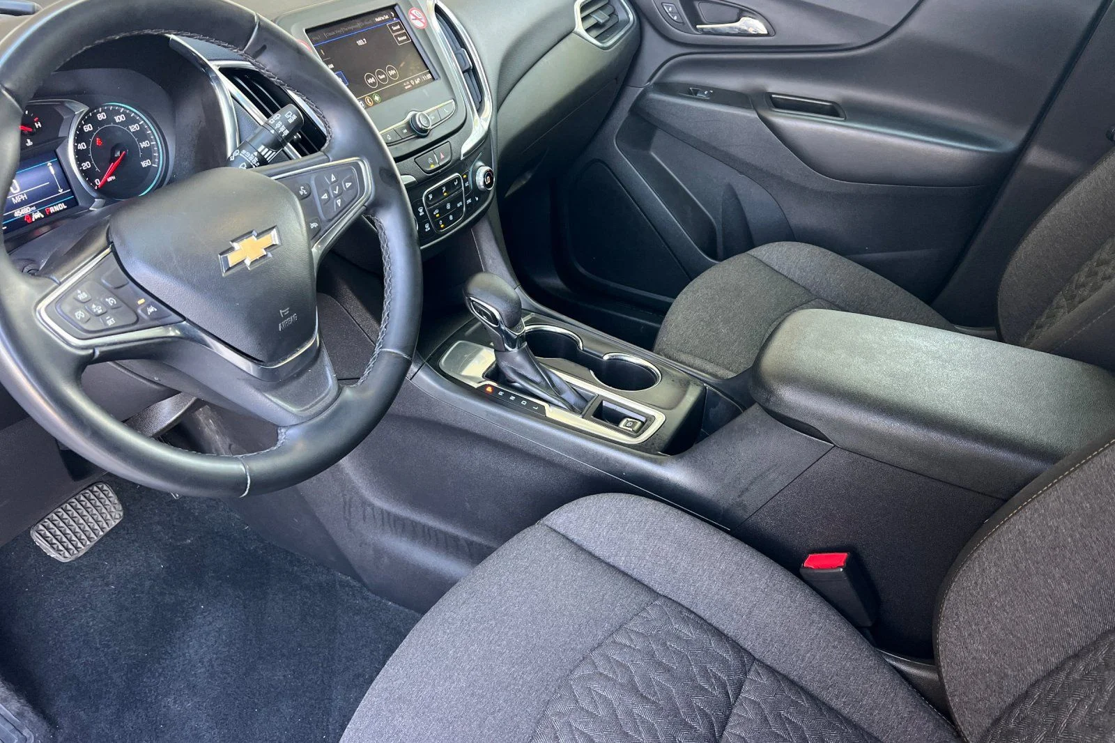 Used 2024 White Chevrolet LT image 10