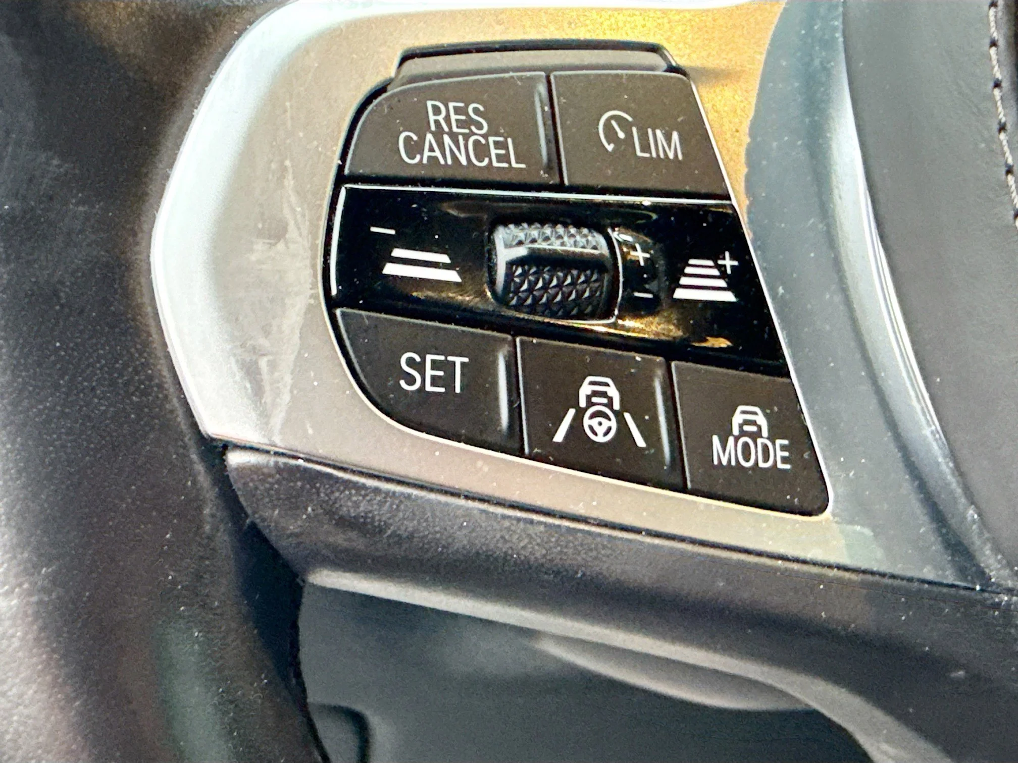 Used 2021 Carbon Black Metallic BMW M50i image 39