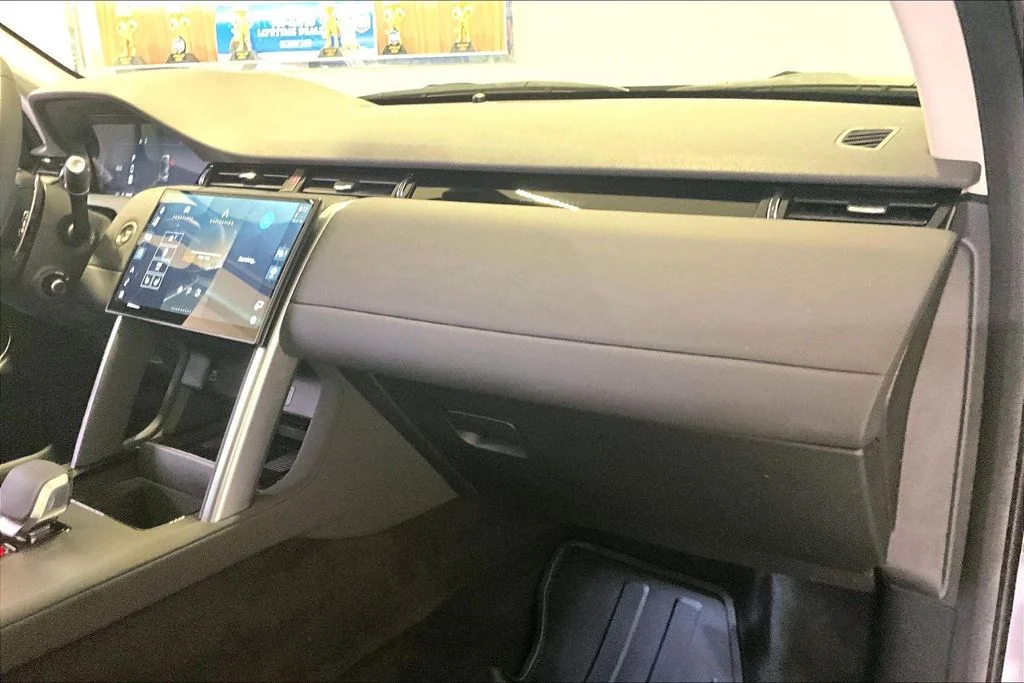 Used 2025 Gray Land Rover S image 15