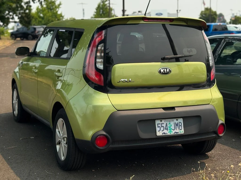Used 2014 Alien Ii Kia Base image 2