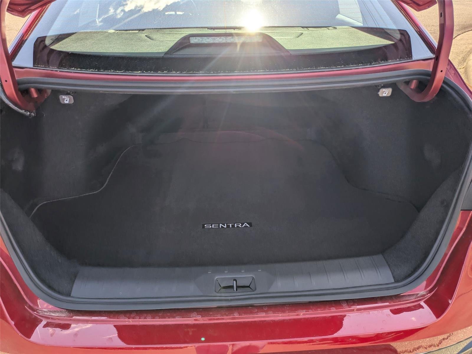 New 2026 Scarlet Ember Tintcoat Nissan SR image 31