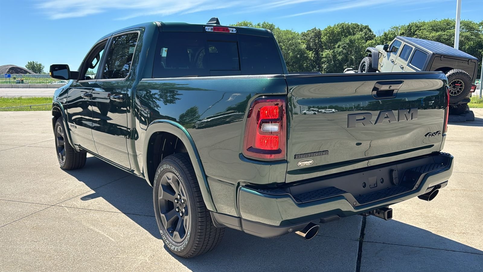 New 2026 Serrano-Green Metallic Exterior Paint RAM Big Horn/Lone Star image 11