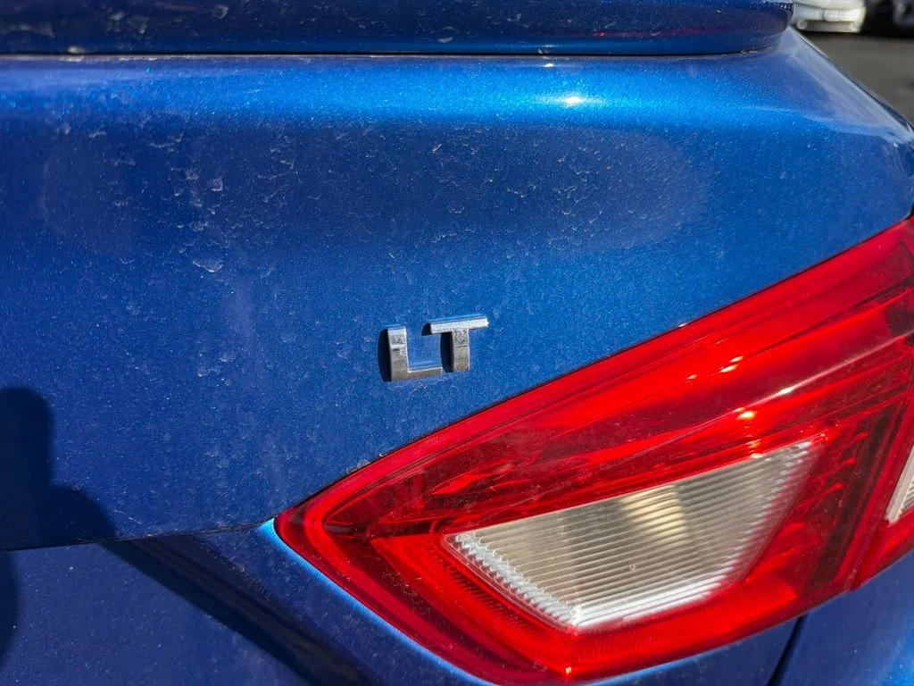 Used 2017 Blue Metallic Chevrolet LT image 17
