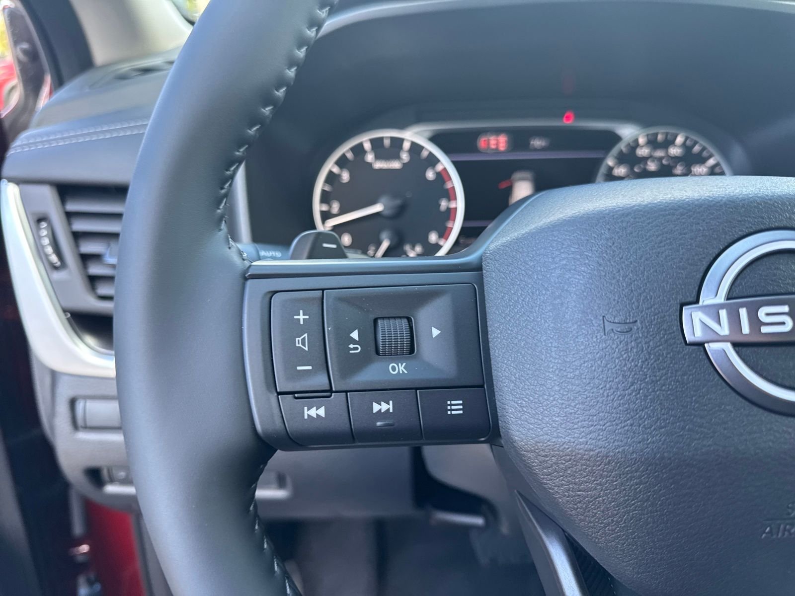 New 2026 Nissan Rogue SV 4D Sport Utility