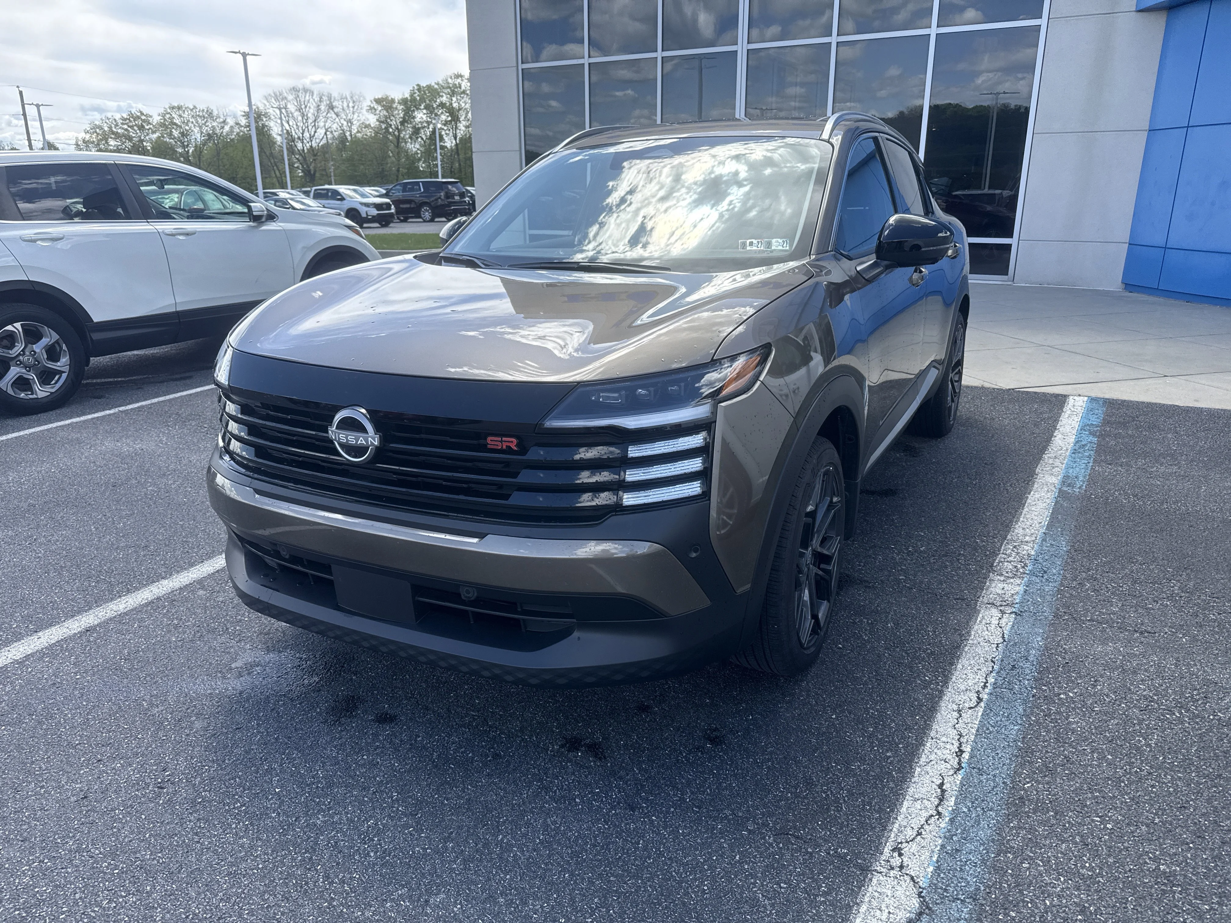 2026 Nissan Kicks 2.0 SR AWD's photo