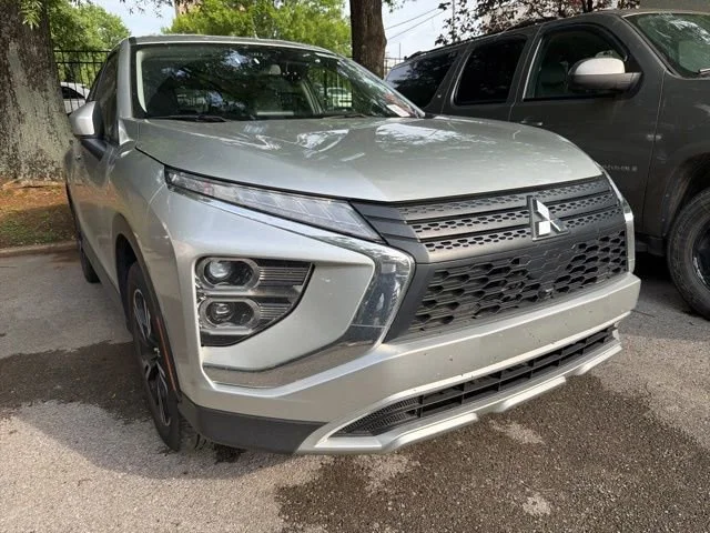 2025 Mitsubishi Eclipse Cross SE S-AWC's photo