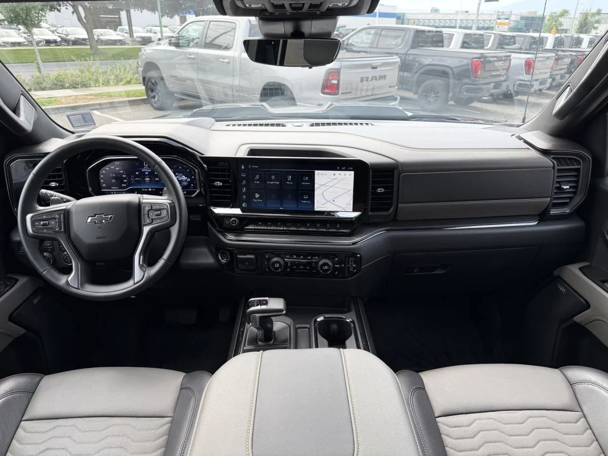 Used 2025 Black Chevrolet ZR2 image 22