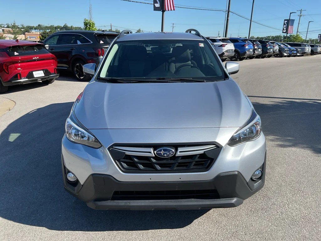Used 2021 Ice Silver Metallic Subaru Premium image 3