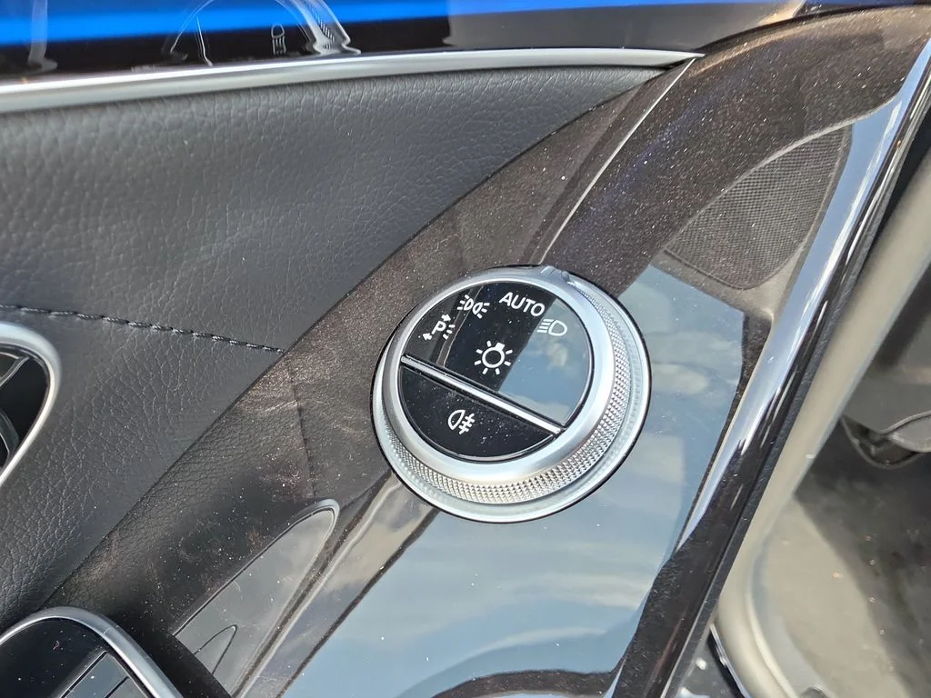 Used 2023 Black Mercedes-Benz S 580 image 24