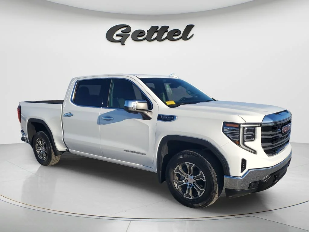 Used 2026 Summit White GMC SLT image 3
