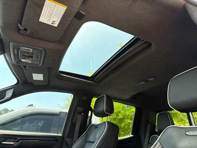 Used 2022 Summit White GMC AT4X image 32