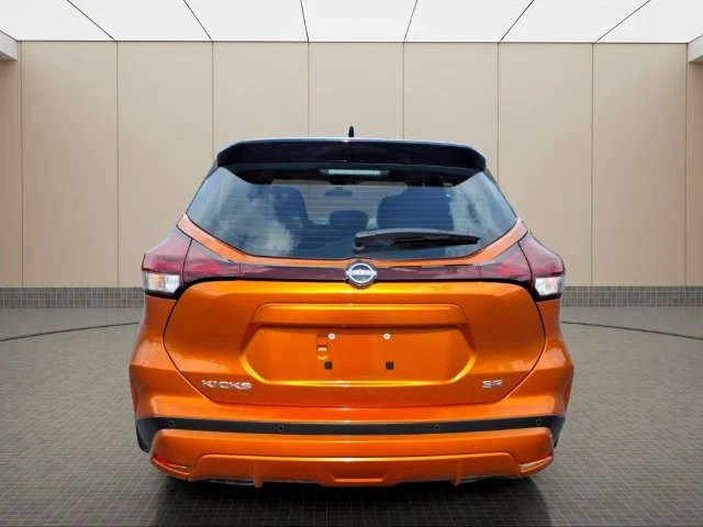 Used 2023 Orange Nissan SR image 10