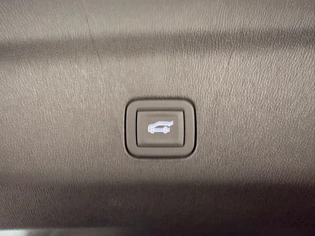 New 2026 Summit White GMC Denali image 9