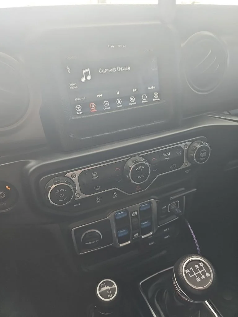 Used 2021 Black Jeep Unlimited Willys image 9