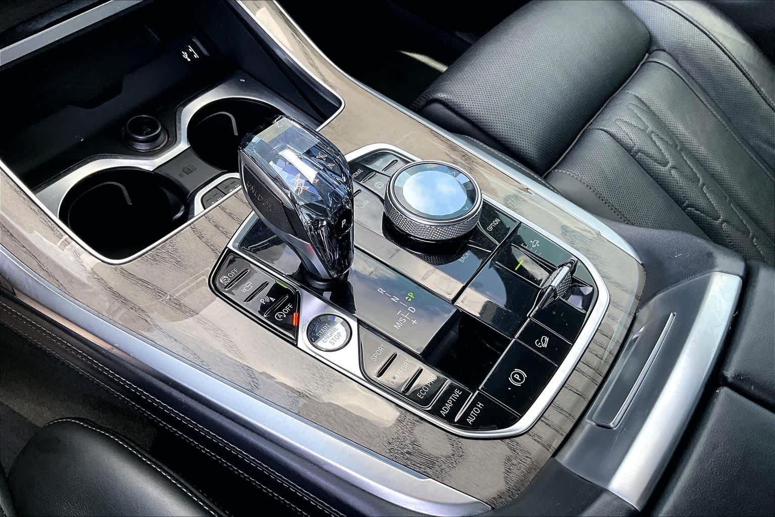 Used 2019 Arctic Gray Metallic BMW xDrive50i image 15