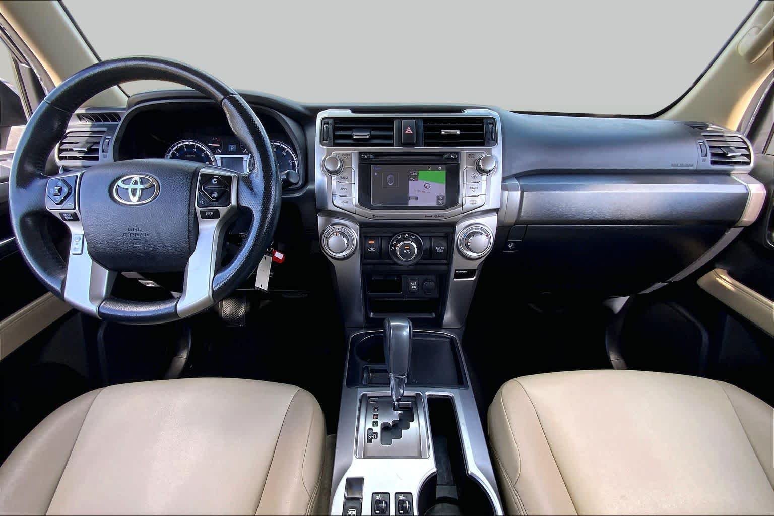 Used 2018 Midnight Black Metallic Toyota SR5 Premium image 15