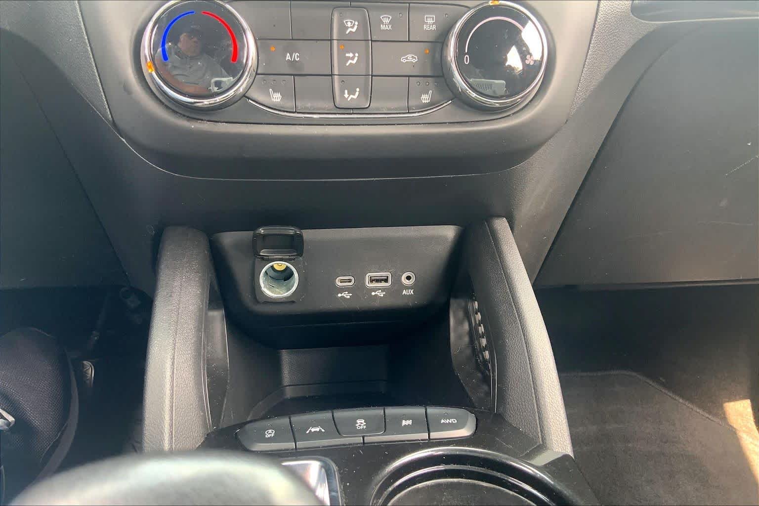 Used 2023 Summit White Chevrolet RS image 32