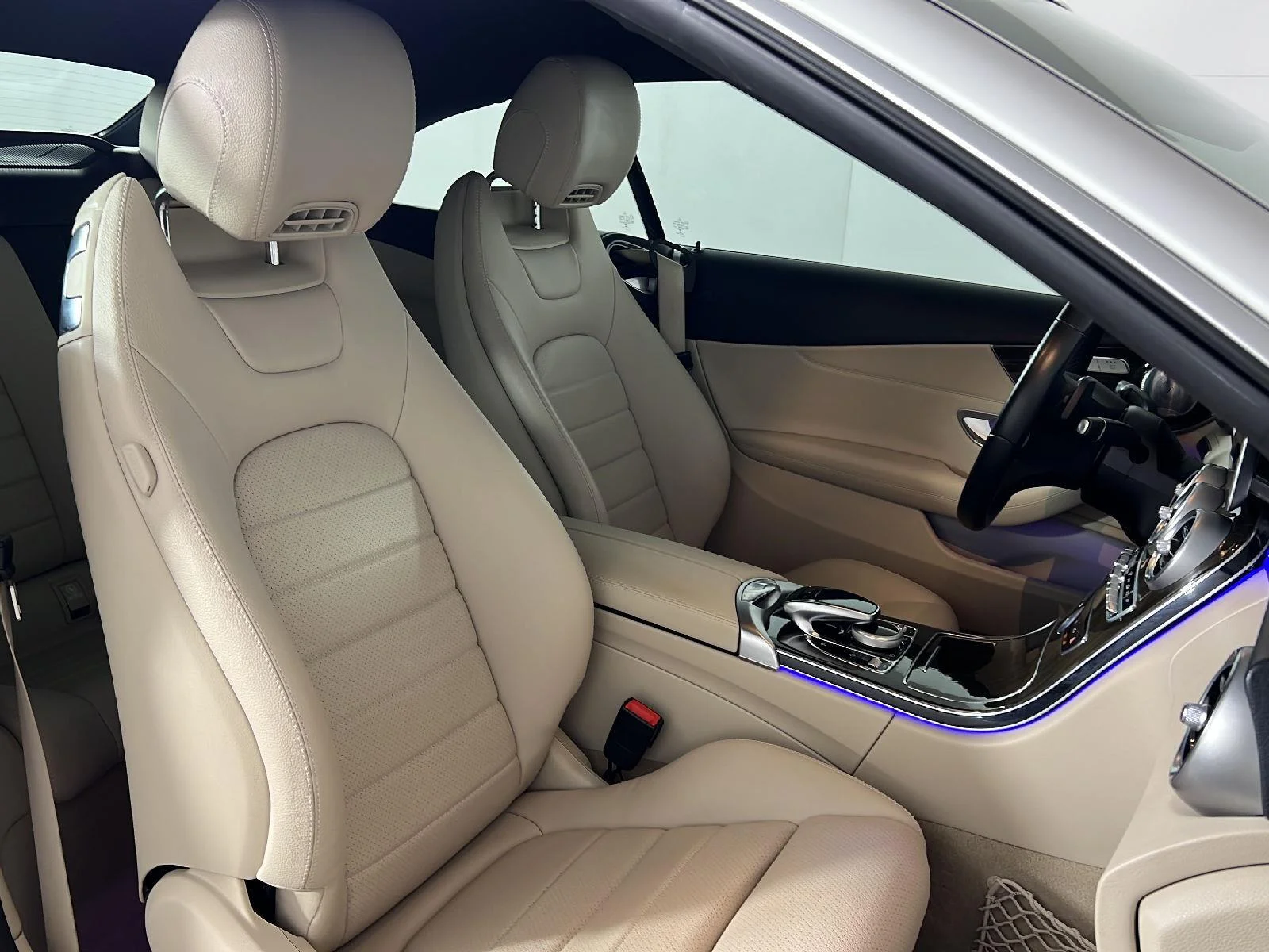 Used 2020 Polar White Mercedes-Benz C 300 image 22