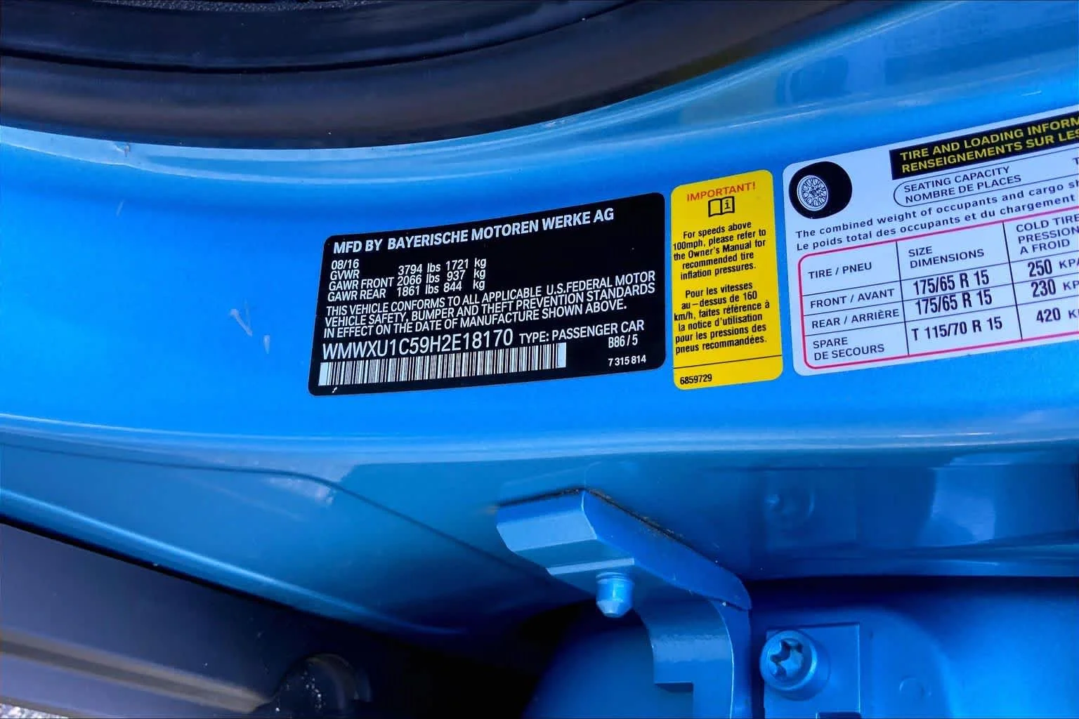 Used 2017 Electric Blue Metallic MINI Cooper image 31