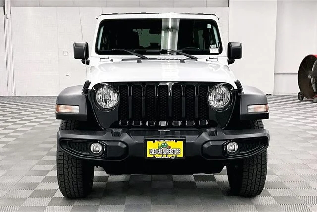 Used 2022 Bright White Clearcoat Jeep Unlimited Willys image 4