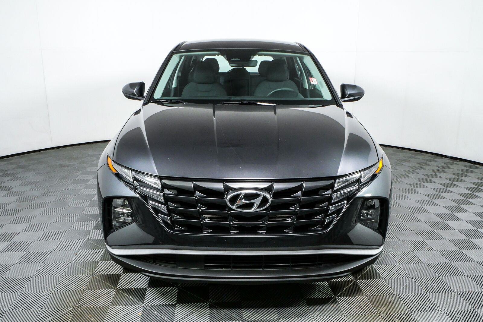 Used 2023 Portofino Gray Hyundai SE image 23