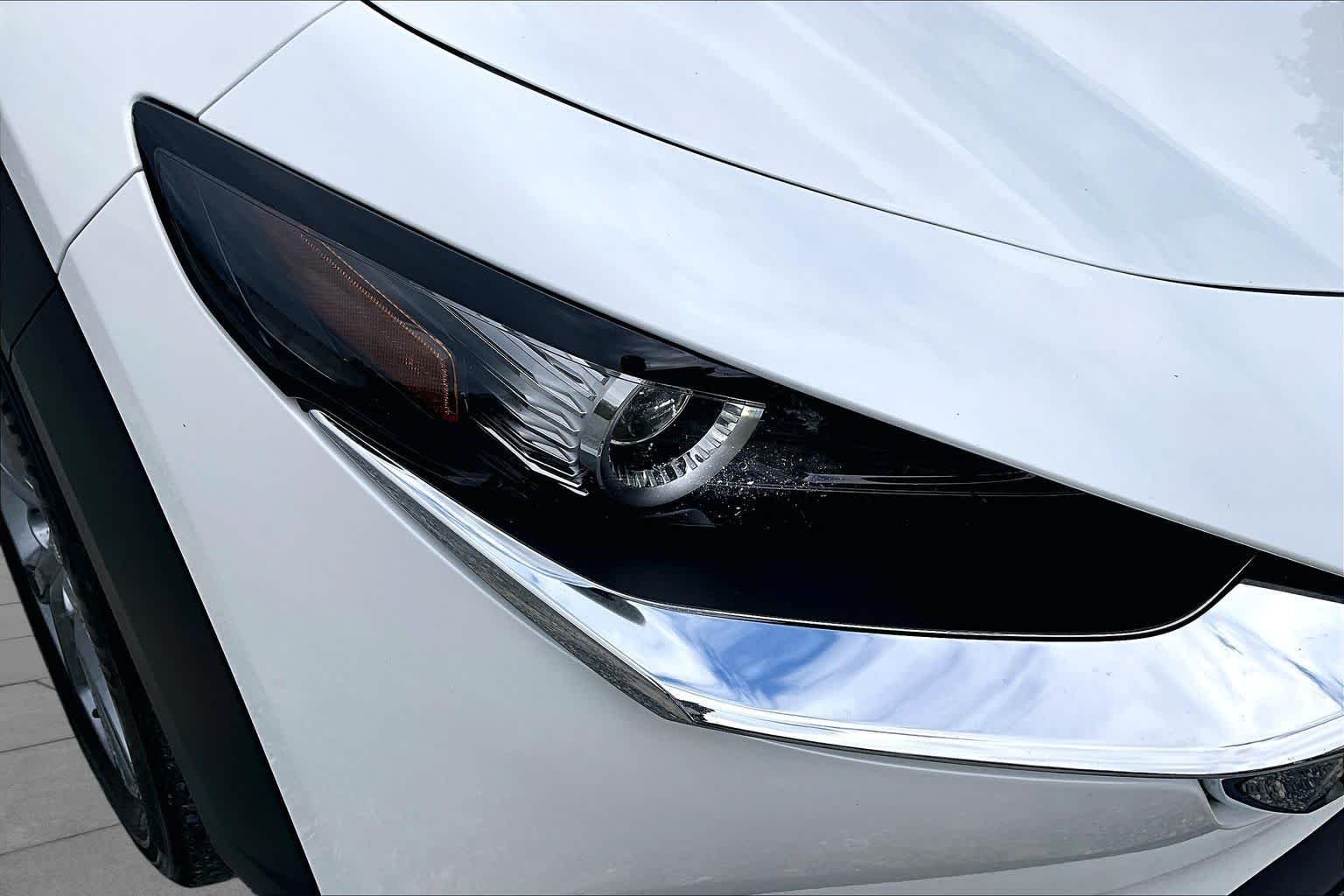 Used 2025 Snowflake White Pearl Mica Mazda 2.5 S Preferred Package image 28