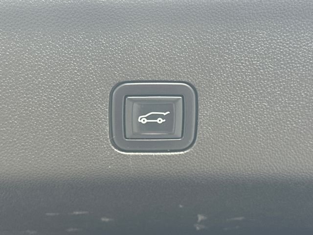 Used 2023 Red Chevrolet RST image 19