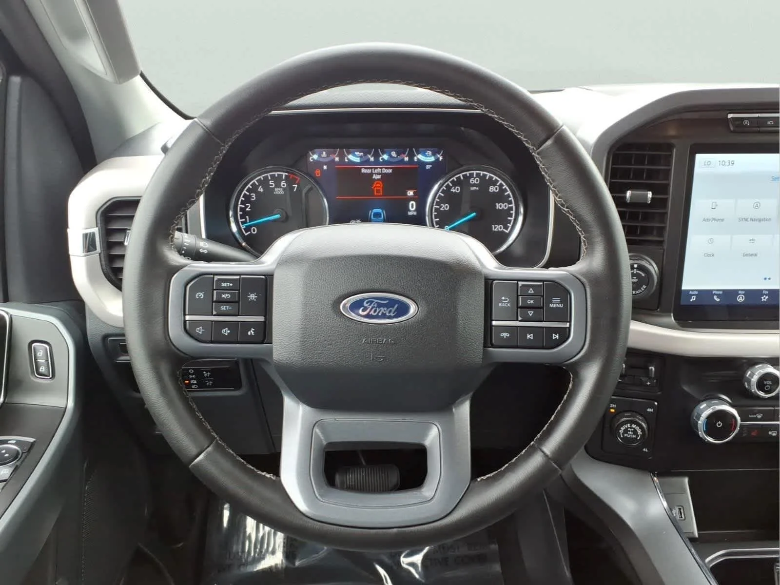 Used 2023 Area 51/Agate Black Ford XLT image 18