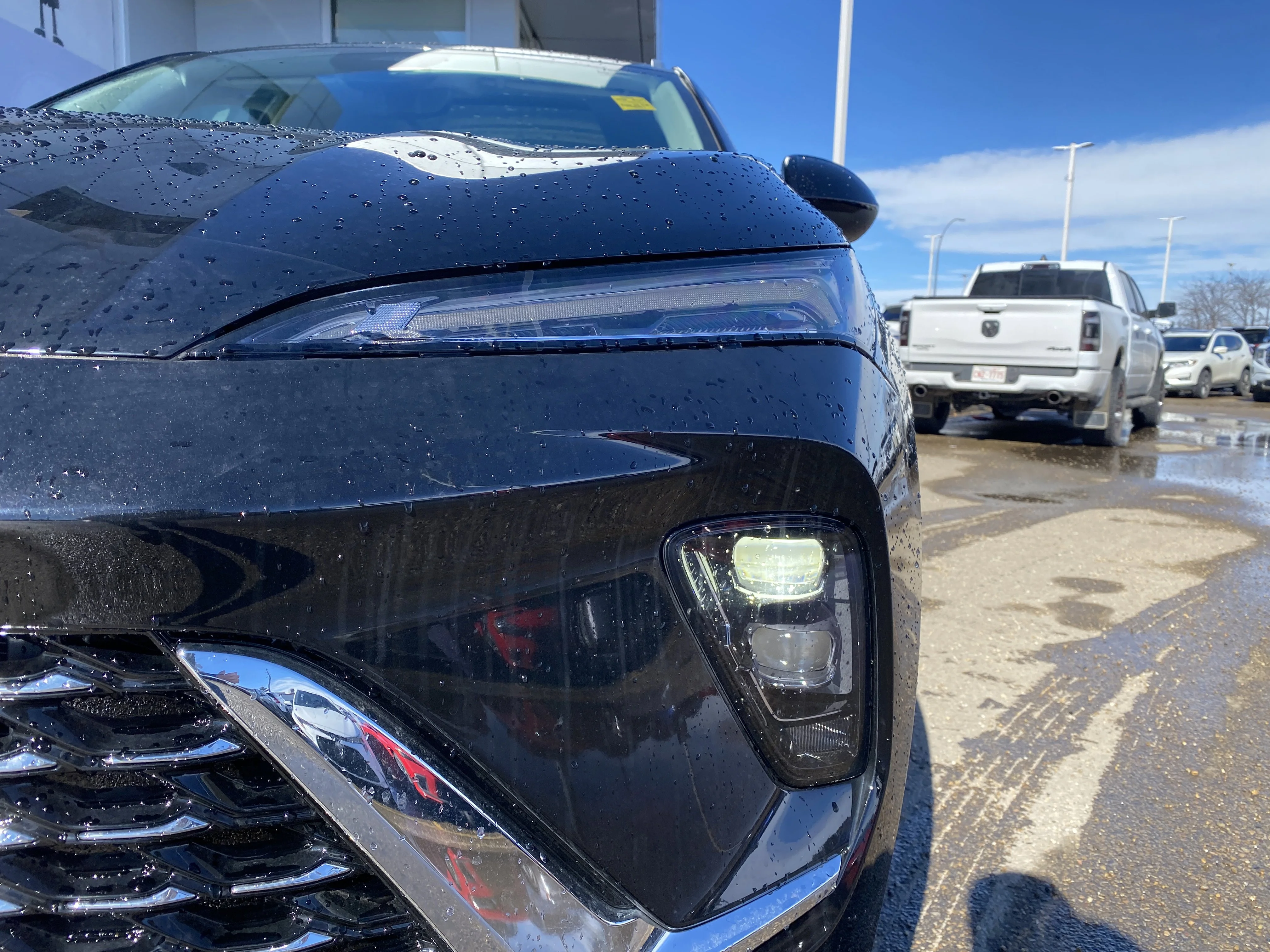 New 2026 EBONY TWILIGHT METALLIC Buick Avenir image 10