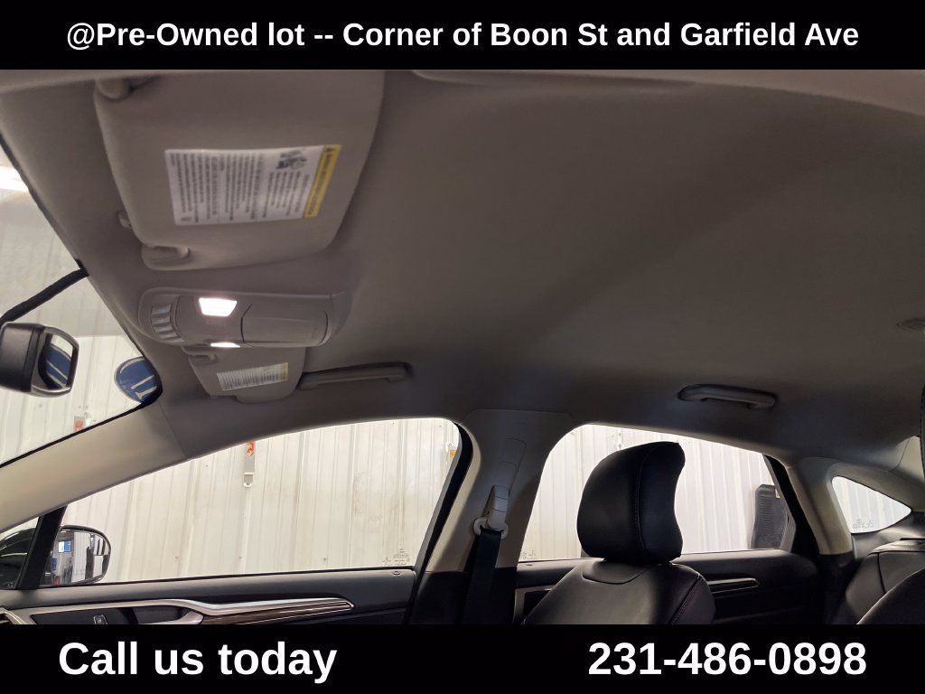 Used 2017 Black Ford SE image 13