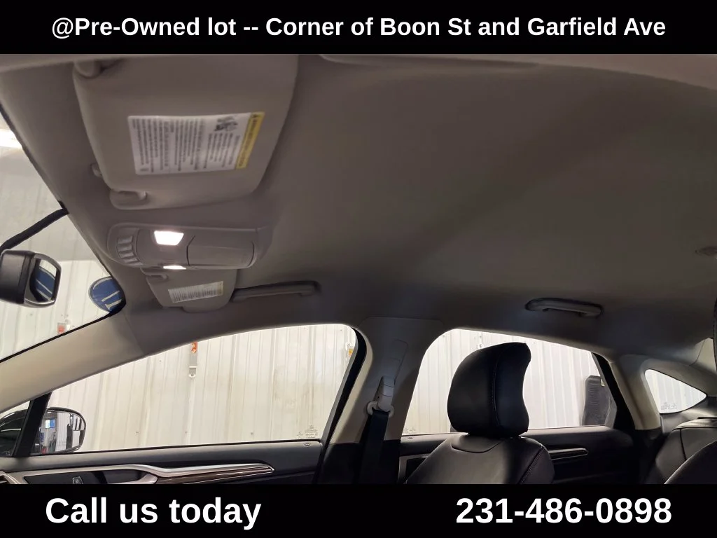 Used 2017 Black Ford SE image 13