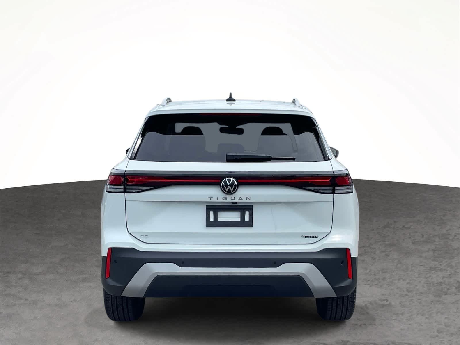 New 2026 Pure White Volkswagen SE image 4