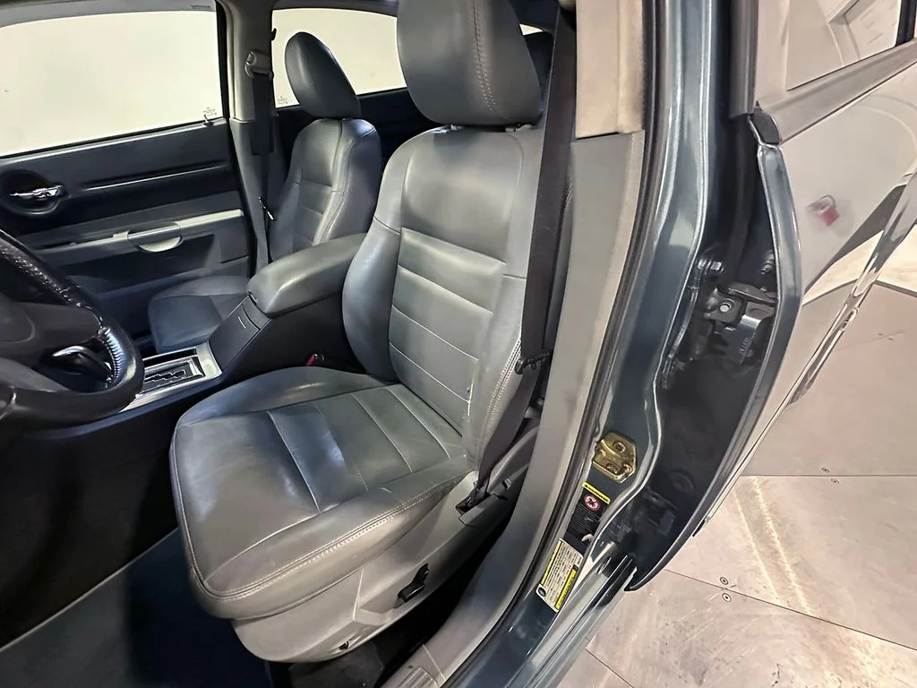 Used 2005 Green Dodge R/T image 50