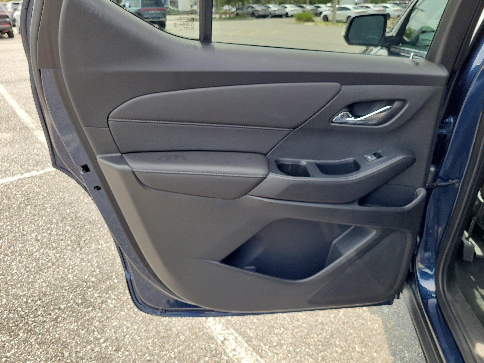 Used 2022 Northsky Blue Metallic Chevrolet LT Cloth image 16